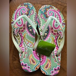 Vera Bradley Flip Flops Tutti Frutti size Medium 7/8